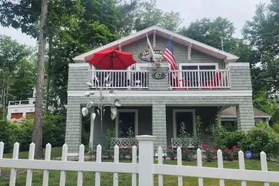 Image de Escapade d'automne parfaite pour deux à dix - plus proche de la plage