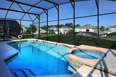 Image de À partir de 189 $, luxe 8bd / 4. 5ba, Piscine avec Spa, WiFi, Gated, 3 Miles To Disney