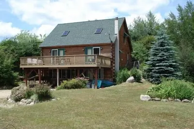 Image de Maintenant ouvert en décembre / janvier / février! ! Hot Tub et poêle à bois! !