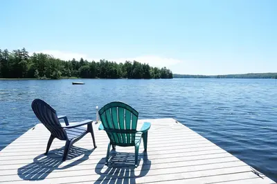 Image de Chalet au bord du lac mis à jour dans un cadre paisible - Lac Damariscotta