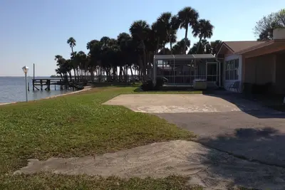 Image de Riverfront Pool Home près de Ksc et des plages de la côte est