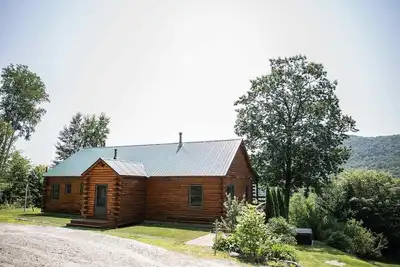 Image de White Mountains Log Home Une vue imprenable, Pour toute la famille, Ski Tenney Mountain