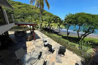 Image de Pacific- Beachfront Villa 10 à Bahia Pez Vela Resort - Vue imprenable et privée