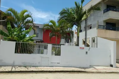 Image de Grande maison, nouvelle, télévision par câble, internet, air cond, des barbecues, calme, très vert