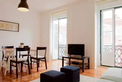 Image de Charme Lisbonne style appartement dans le quartier tranquille du centre-ville