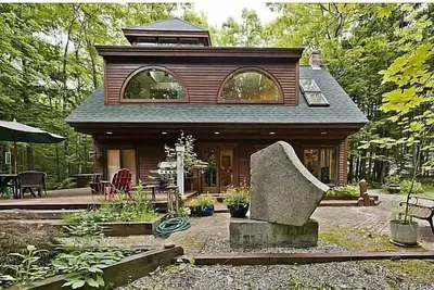 Image de Belle retraite isolée avec de nombreux équipements