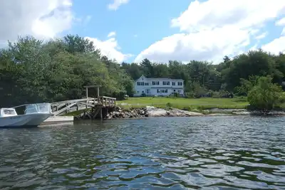 Image de Saltwater ferme sur 2+ acres de front de mer avec ponton privé