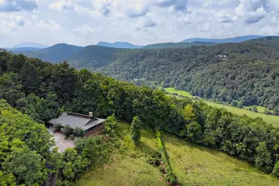 Image de Mountain Creek Lodge -25 Acres, Pet Friendly, Amazing Mountain Views
