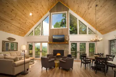 Image de Maison de luxe, tarifs super hiver, superbes vues, très privé, foyer et plus