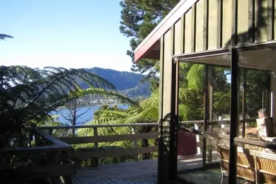 Image de La cabane dans les arbres Tairua