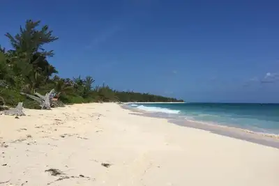 Cottage en bord de mer avec vue sur l'océan à 50 miles et accès à la piscine