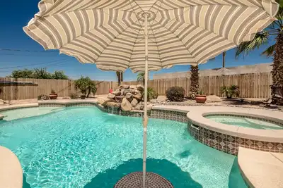 Image de Sensationnel! ! Piscine et jardin incroyables! ! !