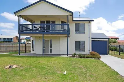 Image de Sorrente - 190, avenue Newell Middleton