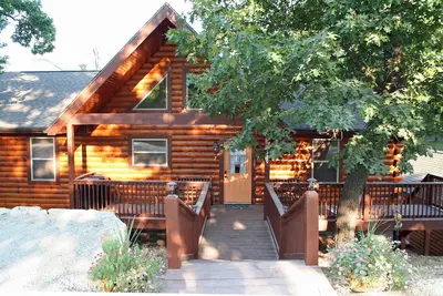 Image de 8 chambres, 6 salles de bain avec salle de jeux à 12 minutes de la bande de Branson