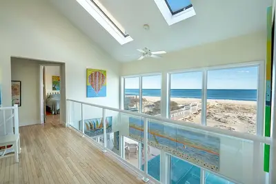 Image de 6br Maison de luxe avec piscine face à l'océan + Jacuzzi face à l'océan Appel Pour Un Special