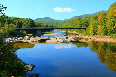 Image de Cozy Loon inn Condo # 2-Wifi, Ac, Piscines intérieure / extérieure, Fp, Deck-Town Center Sleeps 6