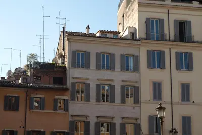 Image de Superbe appartement avec vue et terrasse unique sur Campo de Fiori (la vieille Rome)