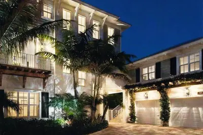 Image de Jupiter de luxe, Retraite au sud de la Floride, à quelques pas de l'océan