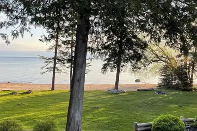 Image de Vue du pont Mackinac, Ă 13 km de Mac. Ville! Dog Friendly!