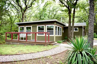 Image de Cozy Lake Cabin Getaway sur le lac Texoma!