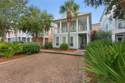 Image de Bienvenue à la charmante maison de sirène! Gratuit Beach Serv. En saison mars - octobre