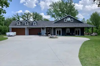 Image de Escapade Lodge Drive Drive - Parfait pour les grands groupes!