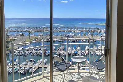 Image de Dernier étage! Great Ocean Front! Ilikai Marina! (Im692)