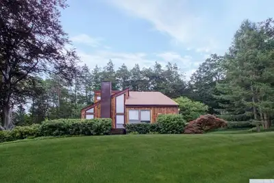 Image de La maison de hêtre - lumière, ouvert, vue imprenable, au coeur de la vallée de l'Hudson