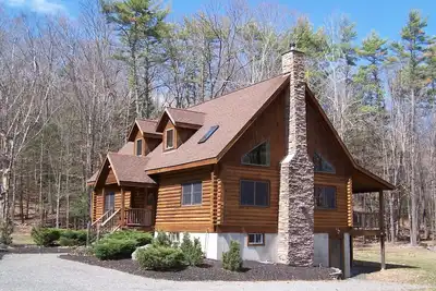 Image de Woodstock, Saugerties, Hits, Kingston, Catskills évasion Boisé
