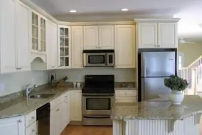 Image de Spacieux 4br House w / Huge Deck; Réservez maintenant pour obtenir les jours que vous voulez en 2019