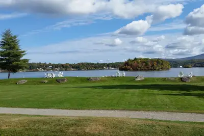 Image de Georgous gated community avec plage privée, quais, openpace et sentiers pédestres