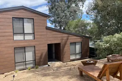 Image de Vues sur le lac Anchorage Lodge Goughs Bay - promenade jusqu'au lac (court trajet en voiture de Mt Buller)