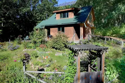 Image de Retraite tranquille dans les bois, près de Empire Beach