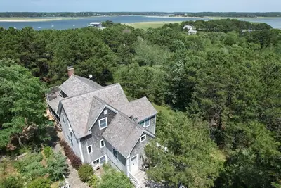 Image de N ° 326: Vues sur l'eau, plusieurs ponts, solarium, excellent emplacement à Lt Island!