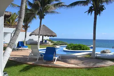 Condo spacieux Akumal, belle vue et piscine dans l'élégant confortable Mi Casa del Mar
