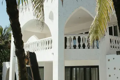 Image de Chambre paisible et TRÈS privée dans une belle maison de plage privée