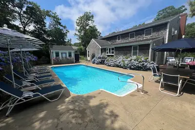 Image de Pour toute la famille Quartier calme Chauffée Piscine creusée Chiffre d'affaire du dimanche