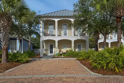 Image de Bienvenue à The 4 Seas Cottage - Free Beach Serv. En saison mars - octobre!