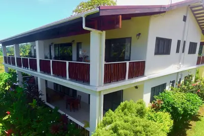 Image de Mataheres Upstairs Muri