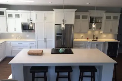 Image de Belle maison de 2 chambres à coucher de 4 étages près de toutes les commodités