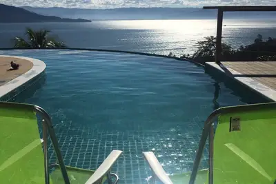 Image de Maison IlhaBela (Siriuba 1 - Cond. Fermé) avec Vue sur Mer et près de la plage