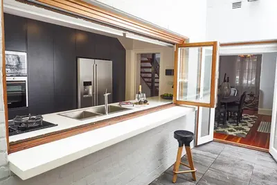 Image de Découvrez le meilleur absolu de notre ville incroyable à partir de cette propriété exquise