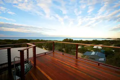 Image de Wanyari-grandes vues avec baleines ponts