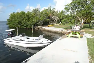 Image de Cottage avec piscine et impuretés, à quelques minutes de Key West!