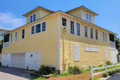 Image de Tybee Beach House classique et contemporain à deux pas de la plageWiFi gratuit