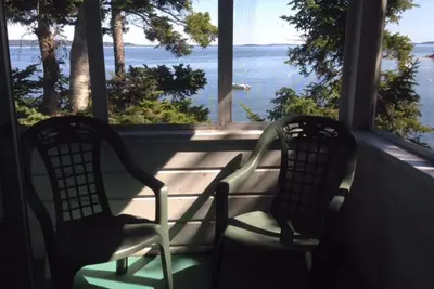 Image de ~ Cottage familial paisible et pittoresque sur une île du Maine ~