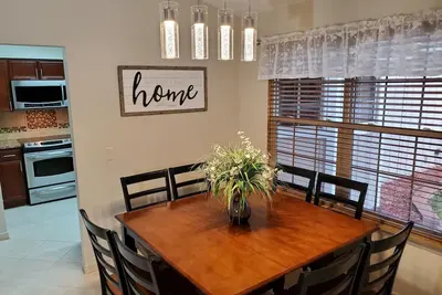 Image de Maison individuelle contemporaine située dans un quartier calme, sécurisé et magnifique.