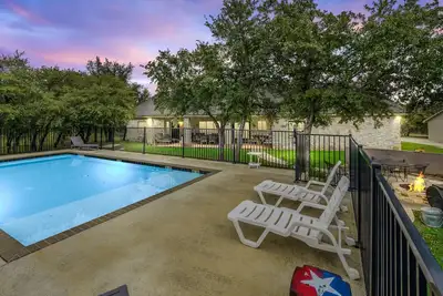 Image de The Star @FrioRiverResorts