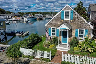 Image de Récemment rénové, en ville Waterfront Cottage