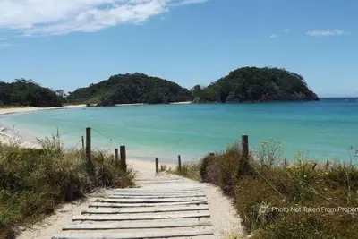 Image de Matapouri bach - belle plage de Northland